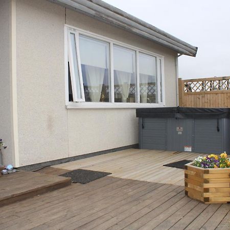 Stori-Bakki Guesthouse-With Hot Tub Egilsstaðir Extérieur photo